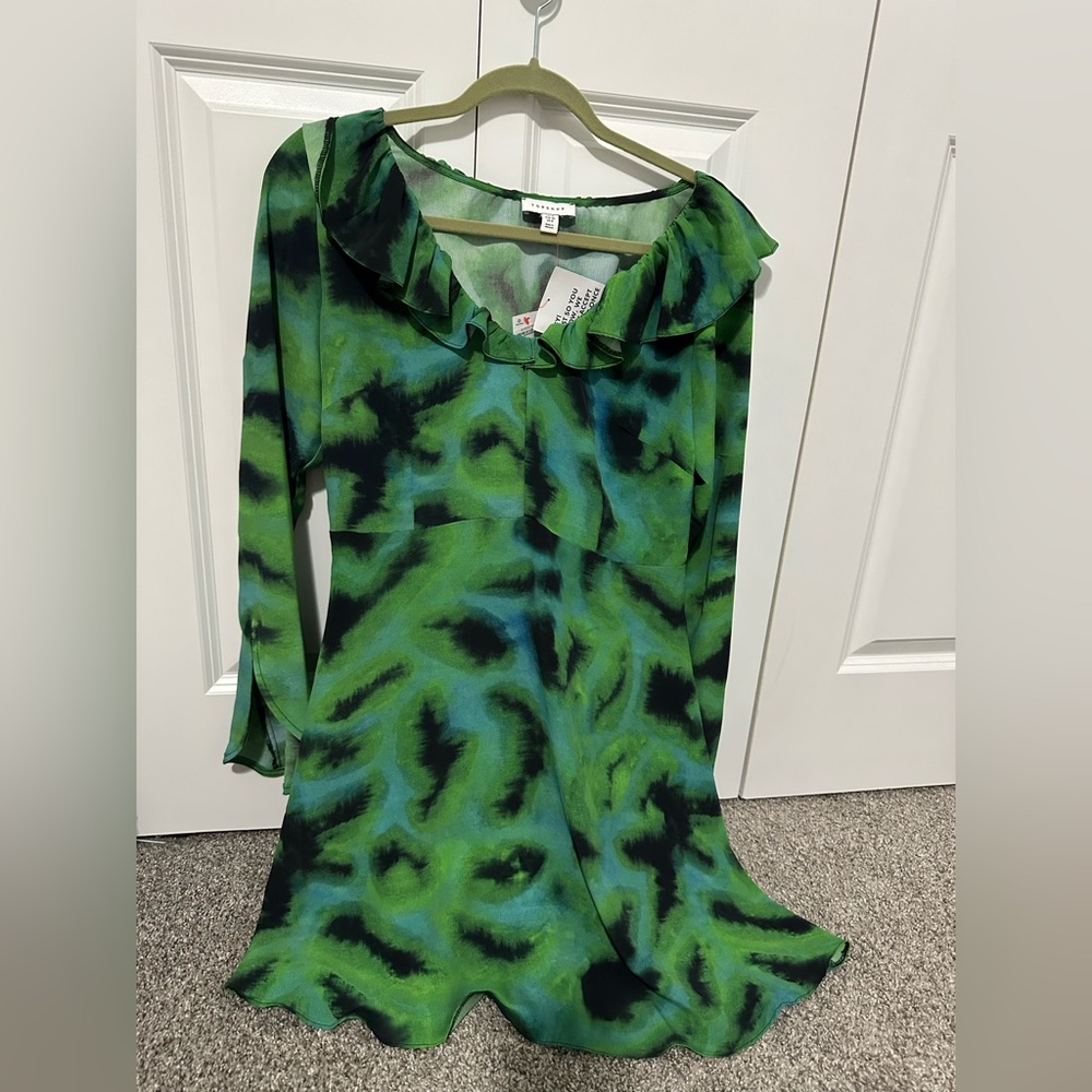 Topshop Ruffled Collar Trumpet Sleeve Silky Dress size 8